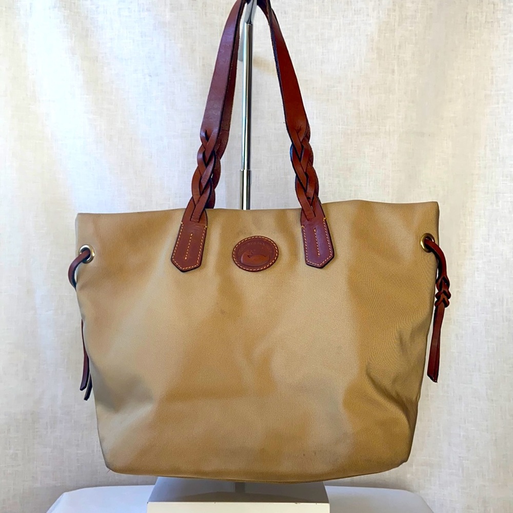 Dooney & Bourke Nylon Shopper / Tote